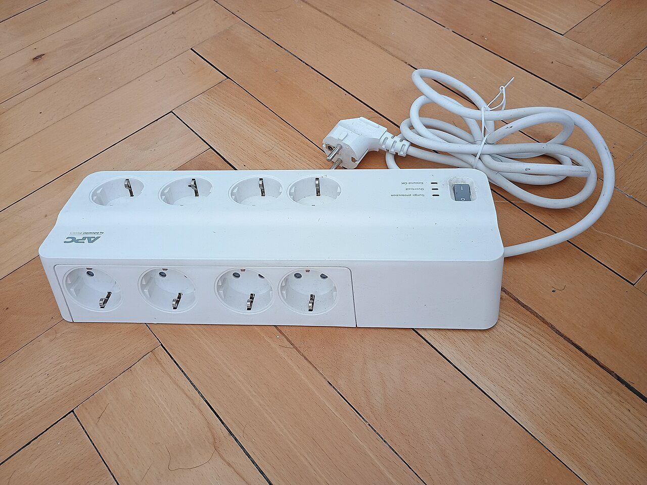 power strip safety practical setup