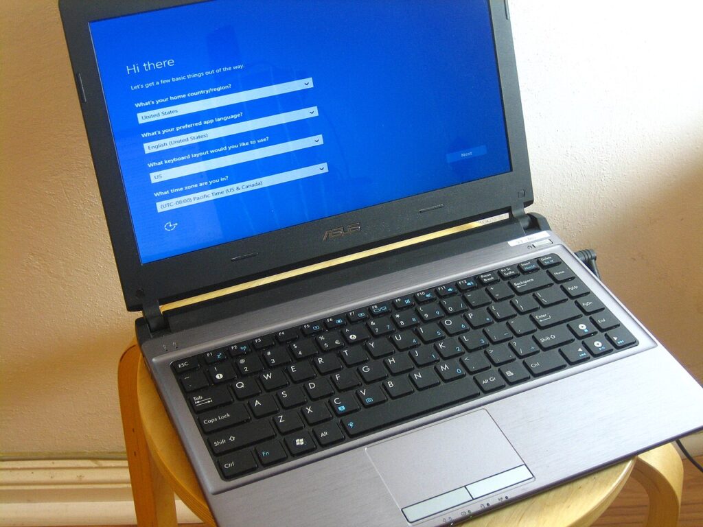 Laptop showing a Windows installation screen before an update