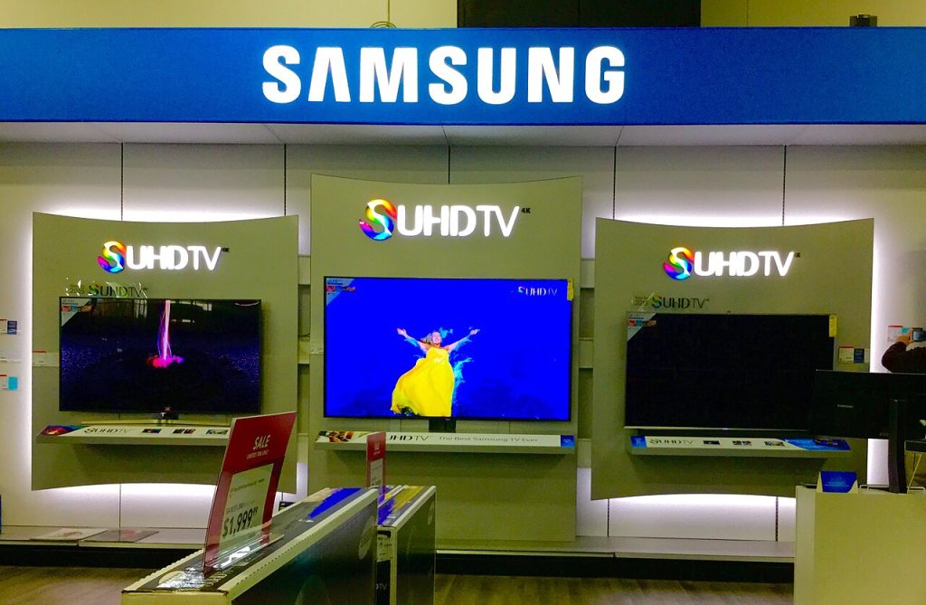 clean your TV screen safely with a microfibre cloth on a flat panel television